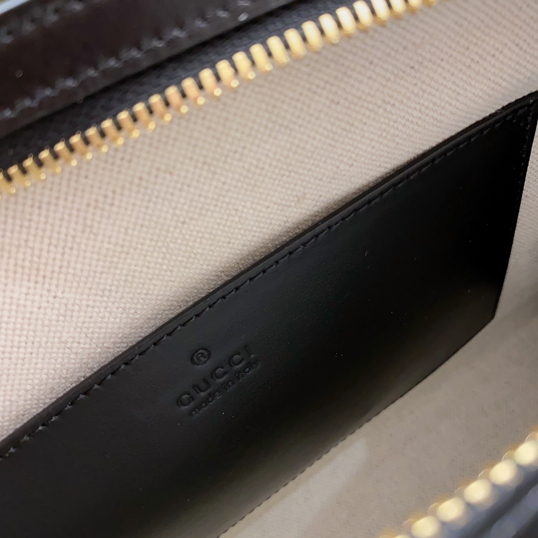 ArtsLuxury | Luxury Boutique