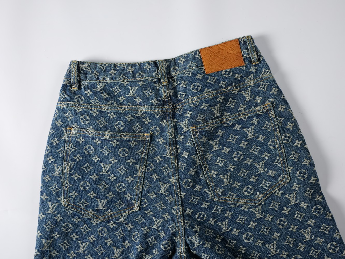 ArtsLuxury | Luxury Boutique