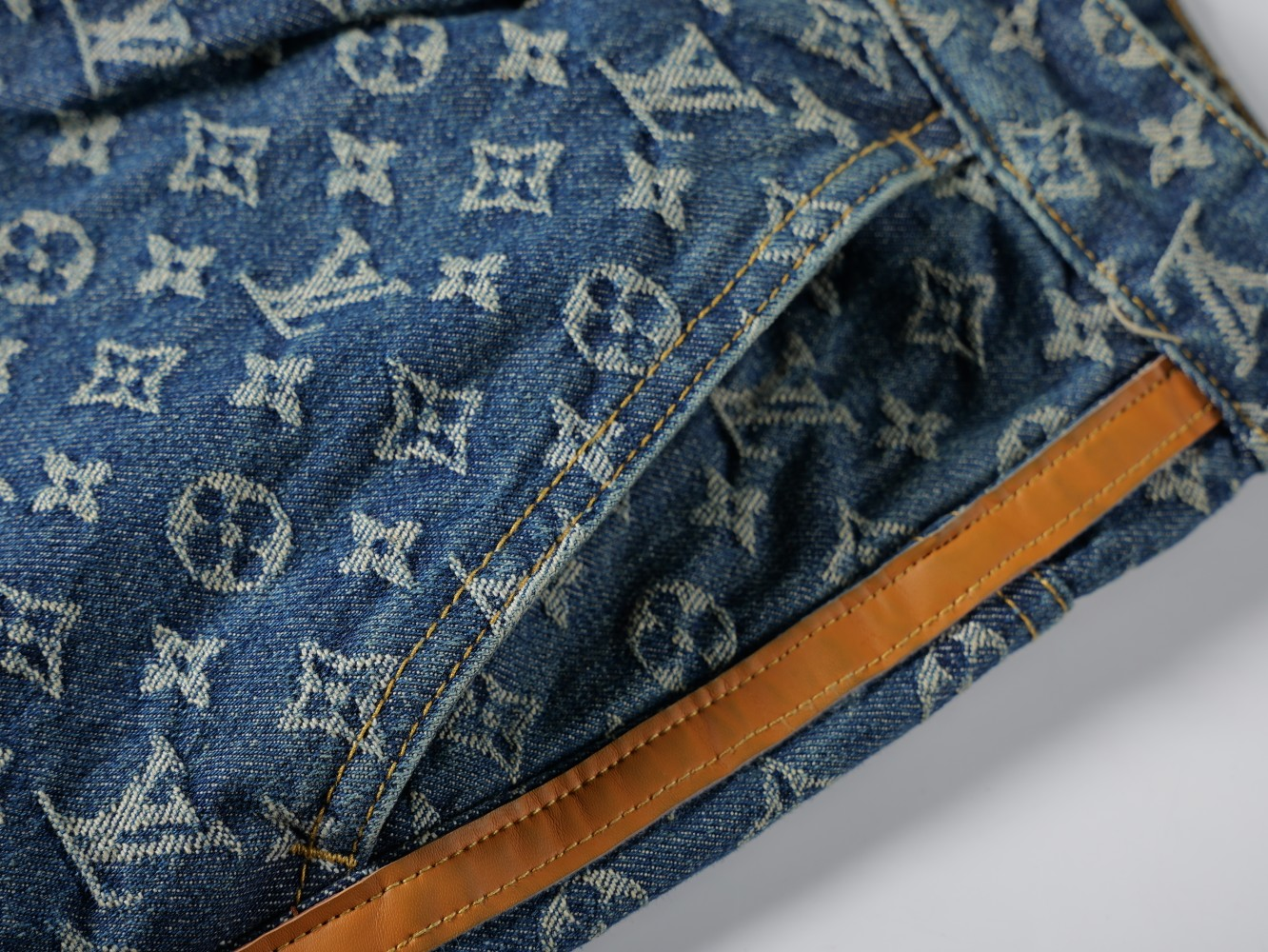 ArtsLuxury | Luxury Boutique