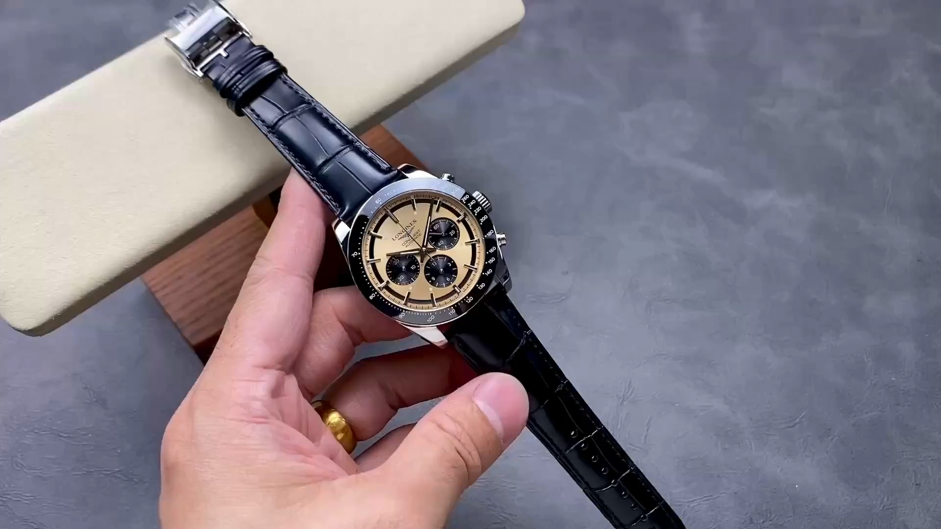 ArtsLuxury | Luxury Boutique