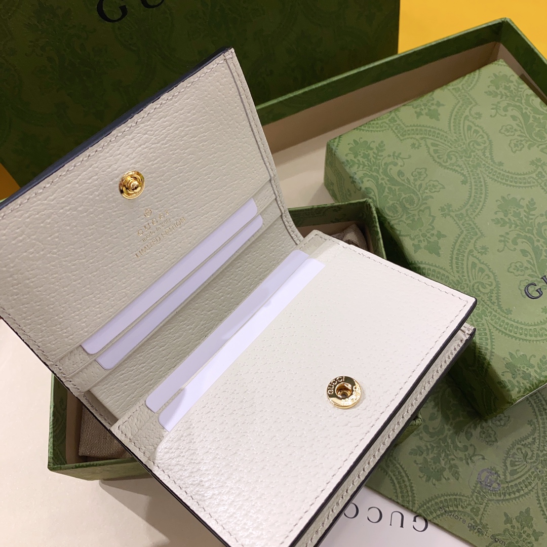 ArtsLuxury | Luxury Boutique