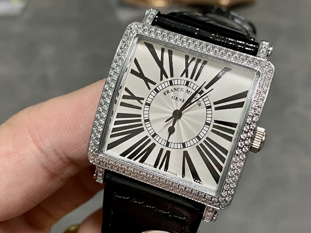 ArtsLuxury | Luxury Boutique