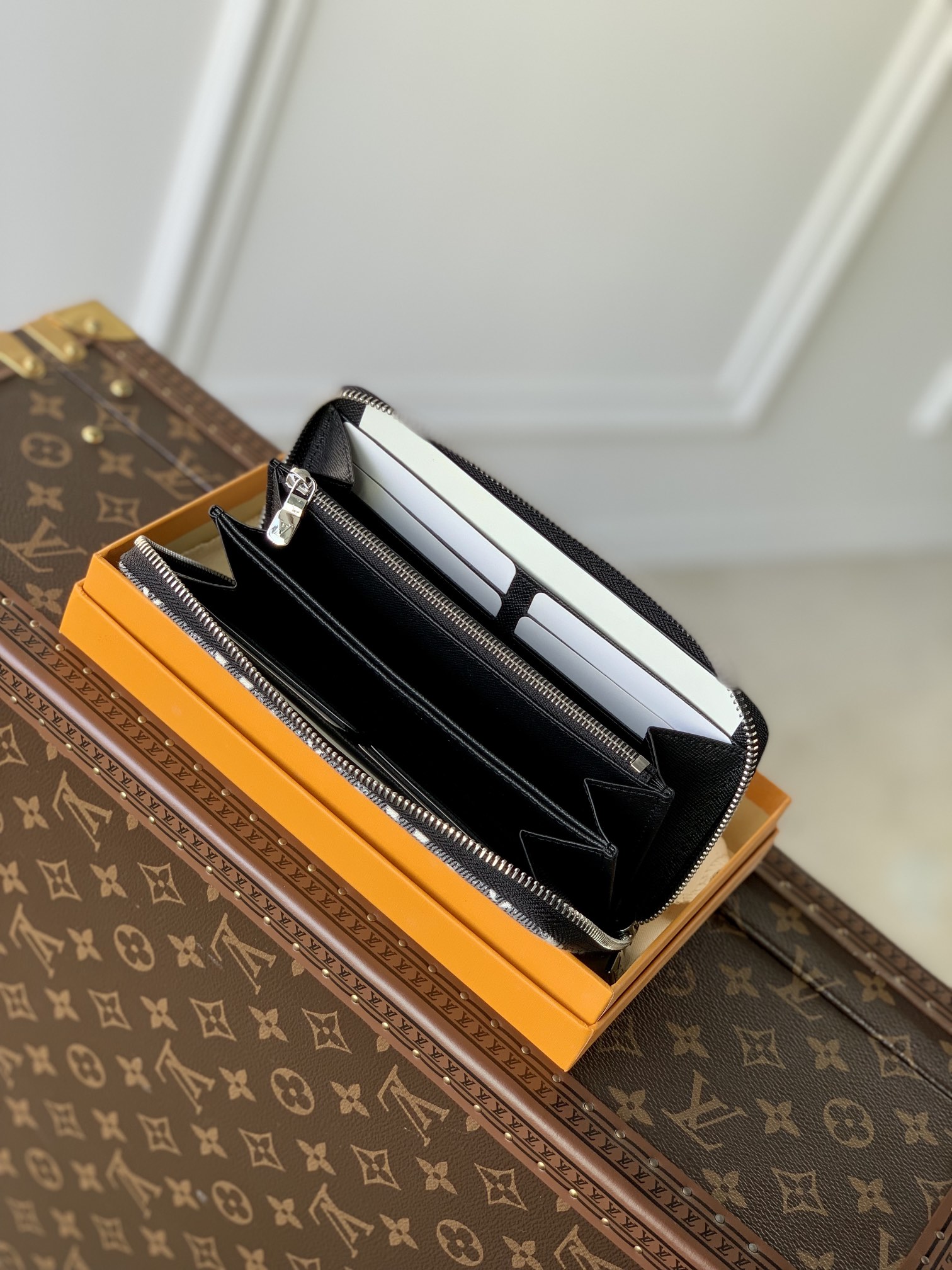 ArtsLuxury | Luxury Boutique