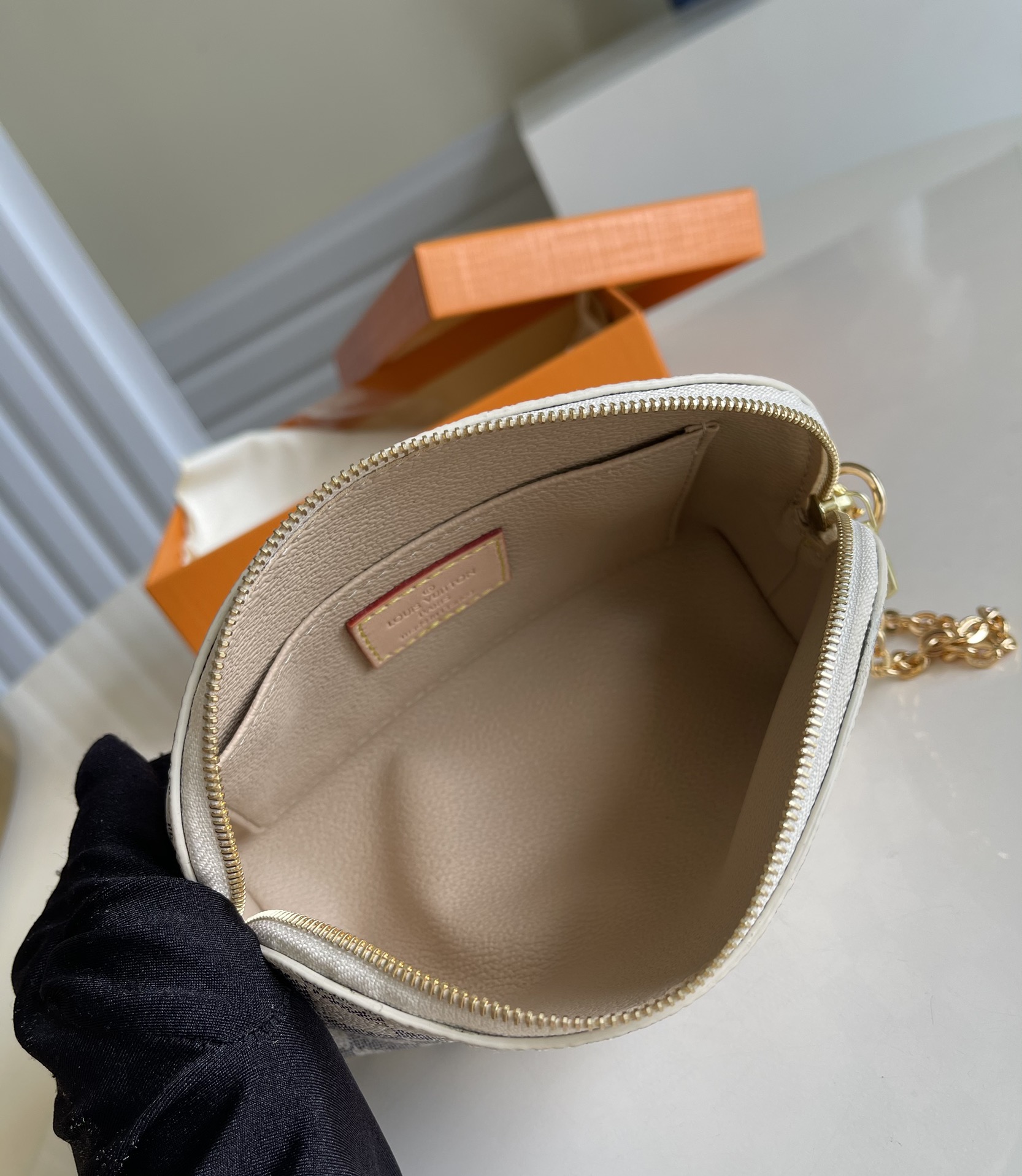 ArtsLuxury | Luxury Boutique