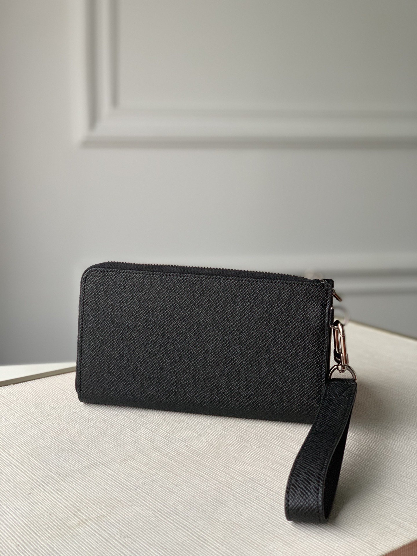 ArtsLuxury | Luxury Boutique