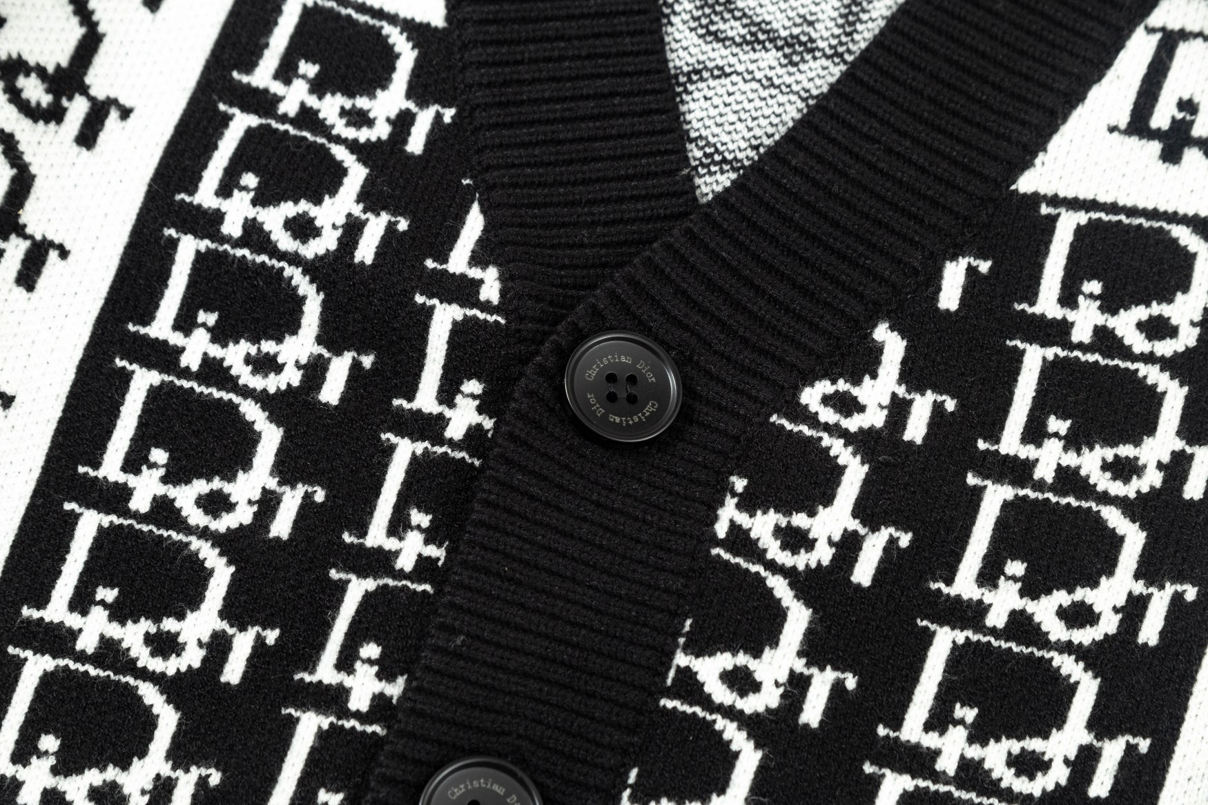 ArtsLuxury | Luxury Boutique