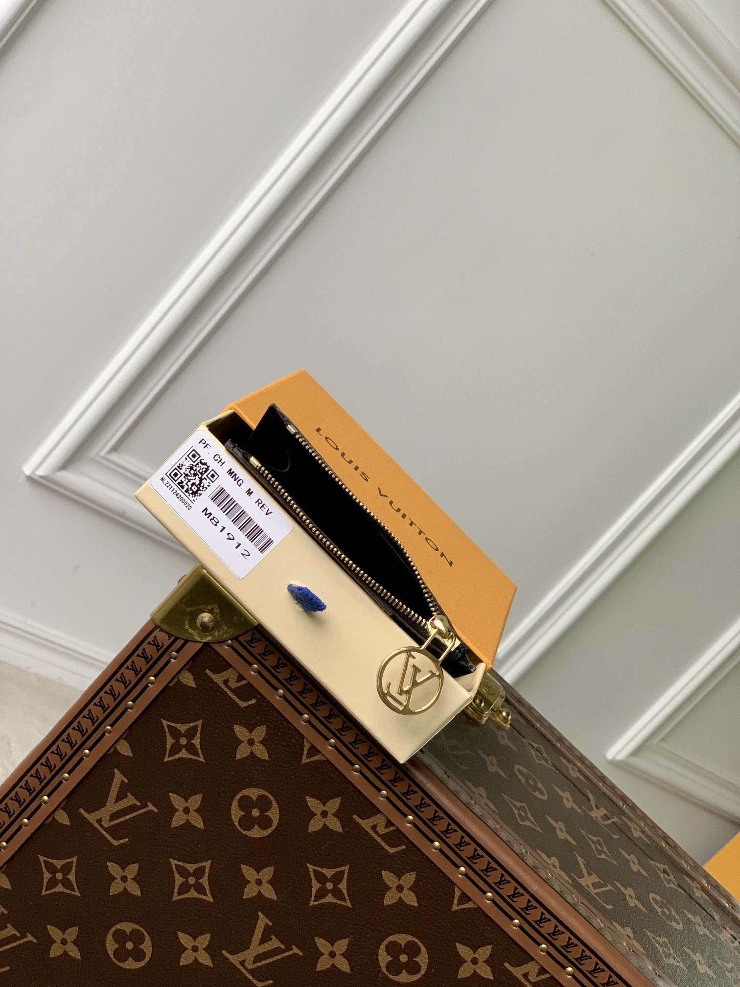 ArtsLuxury | Luxury Boutique