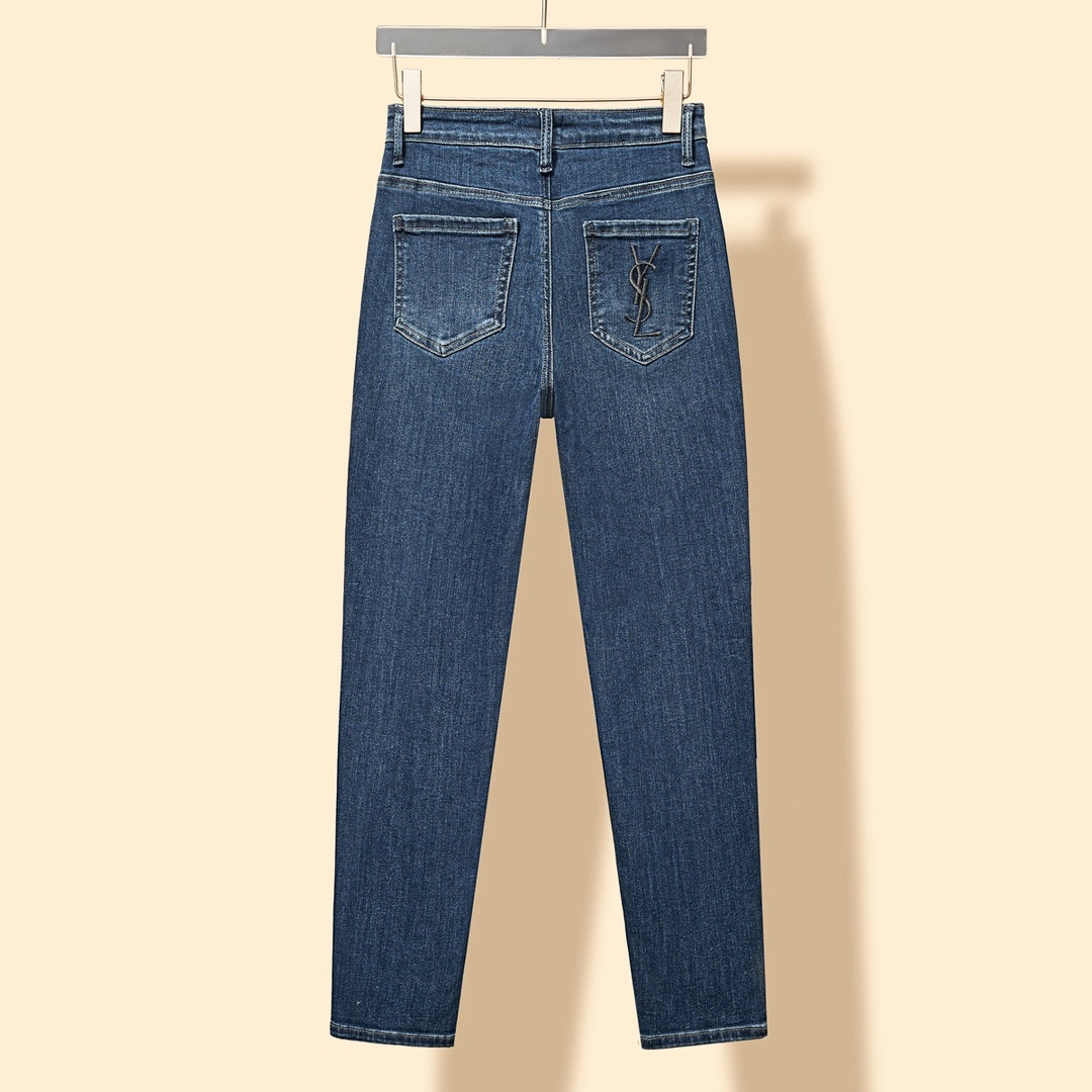 ArtsLuxury | Luxury Boutique