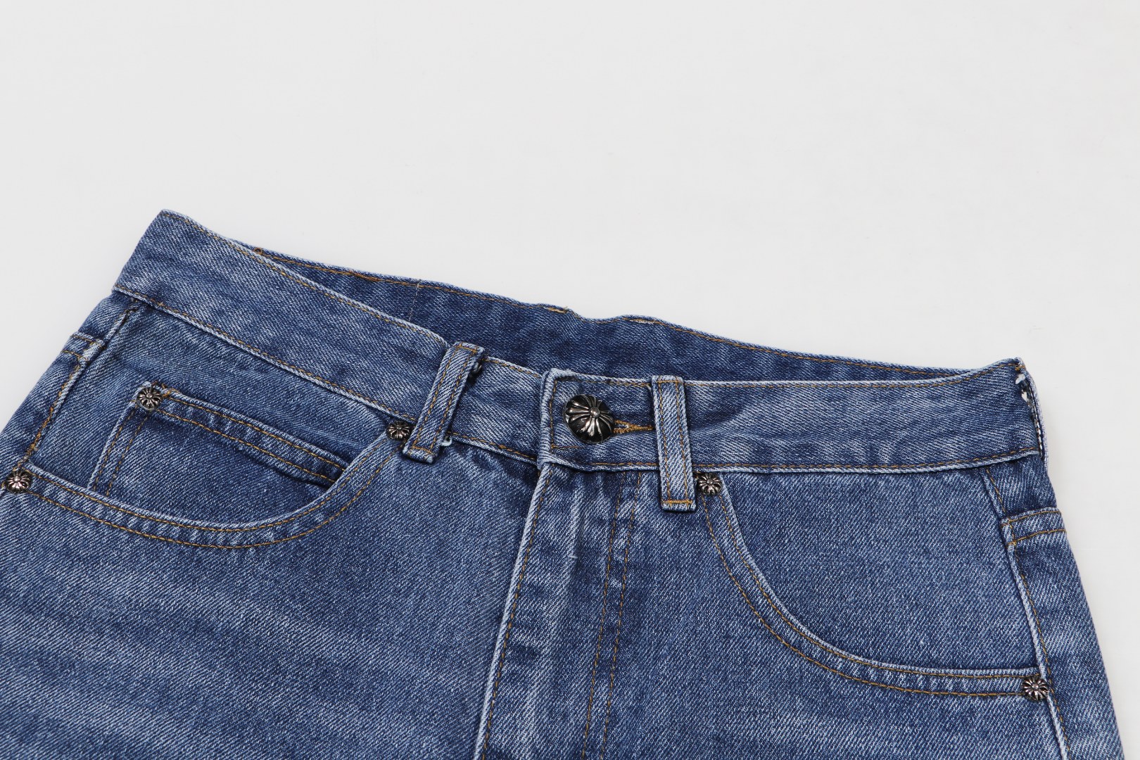 ArtsLuxury | Luxury Boutique