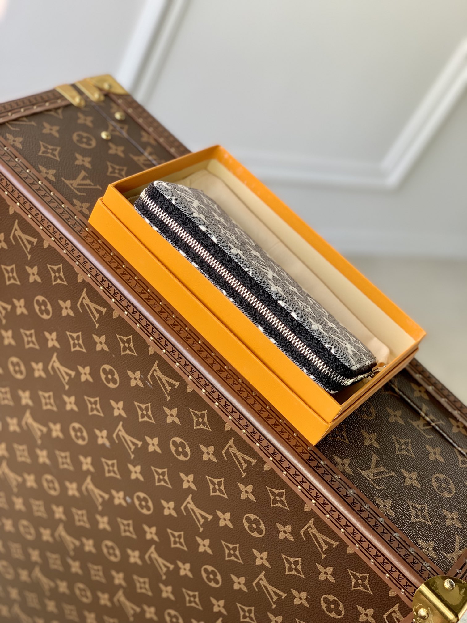 ArtsLuxury | Luxury Boutique