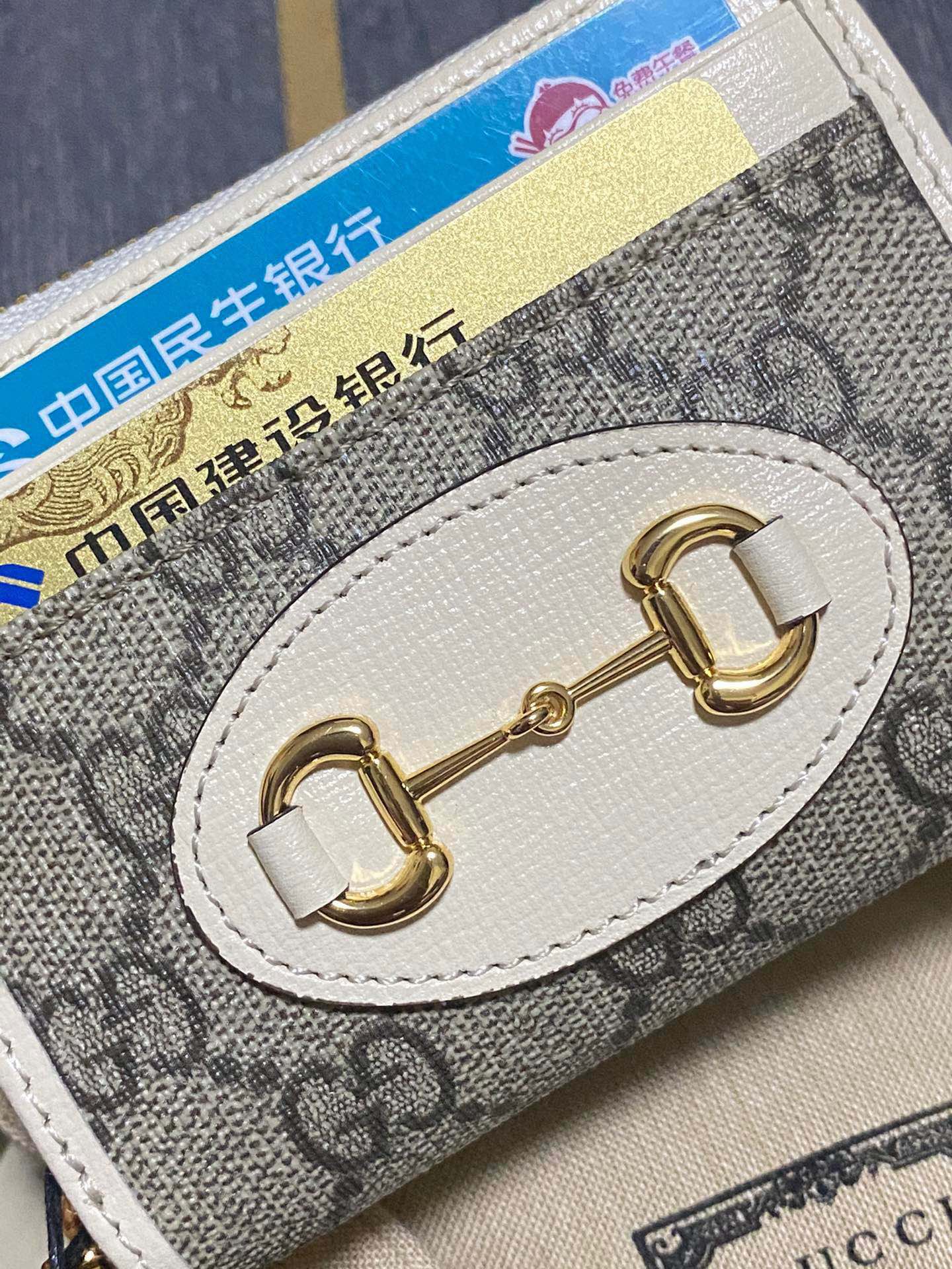 ArtsLuxury | Luxury Boutique