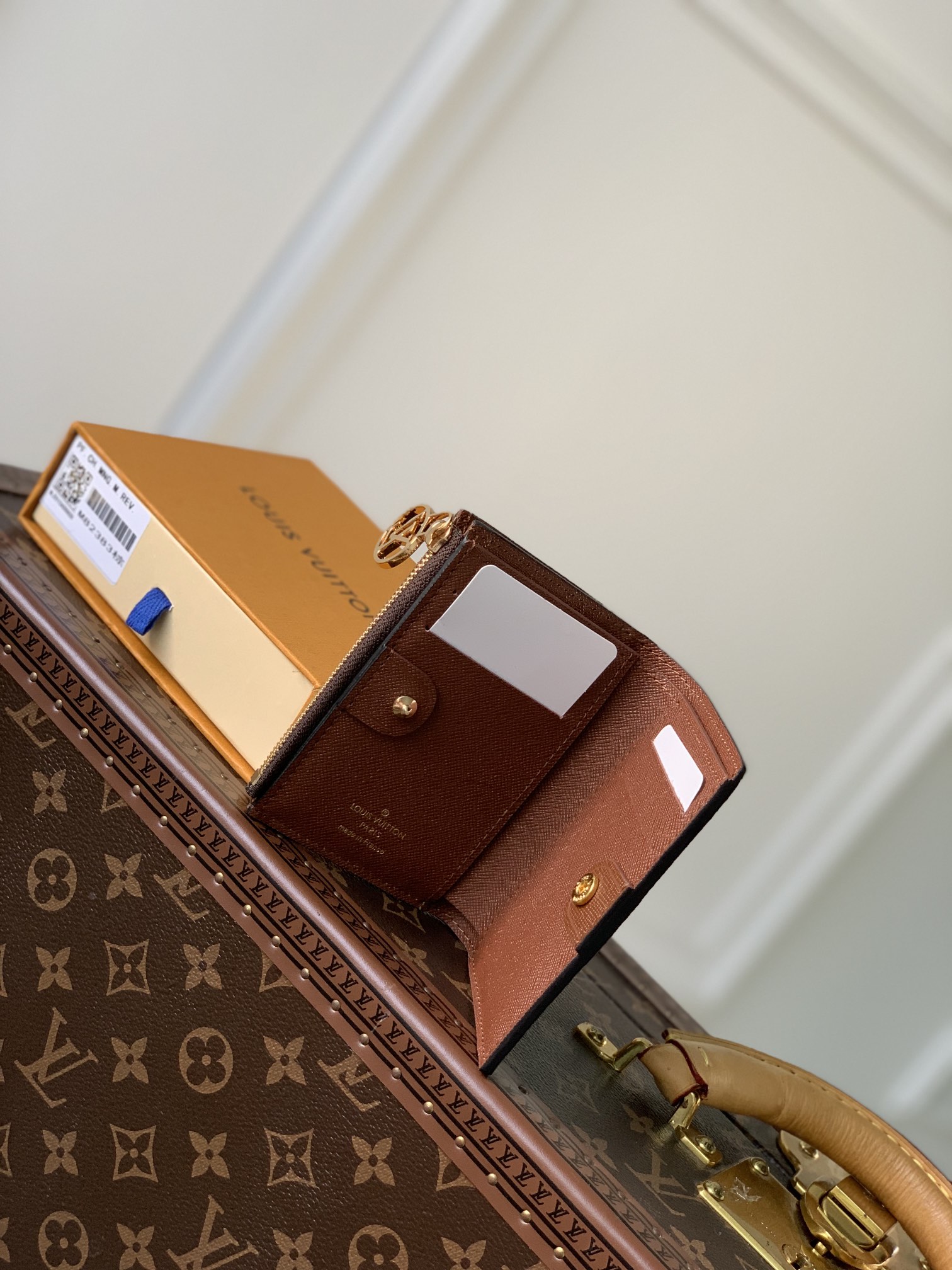 ArtsLuxury | Luxury Boutique