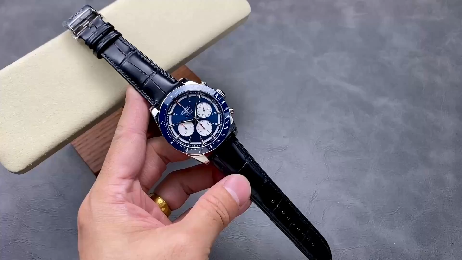 ArtsLuxury | Luxury Boutique