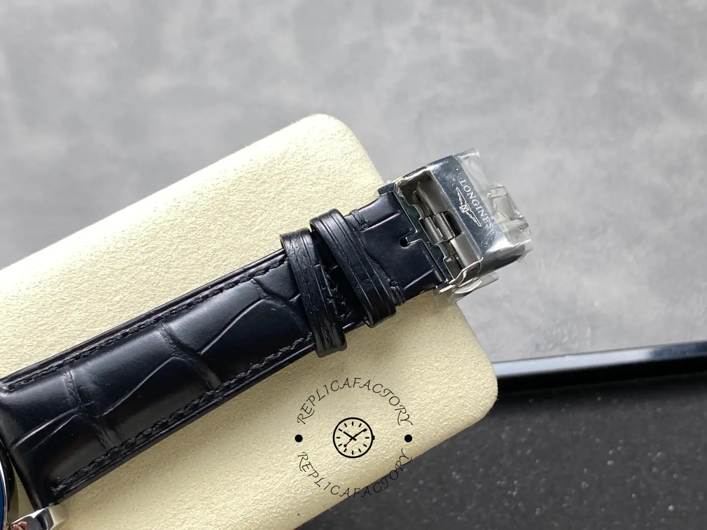 ArtsLuxury | Luxury Boutique