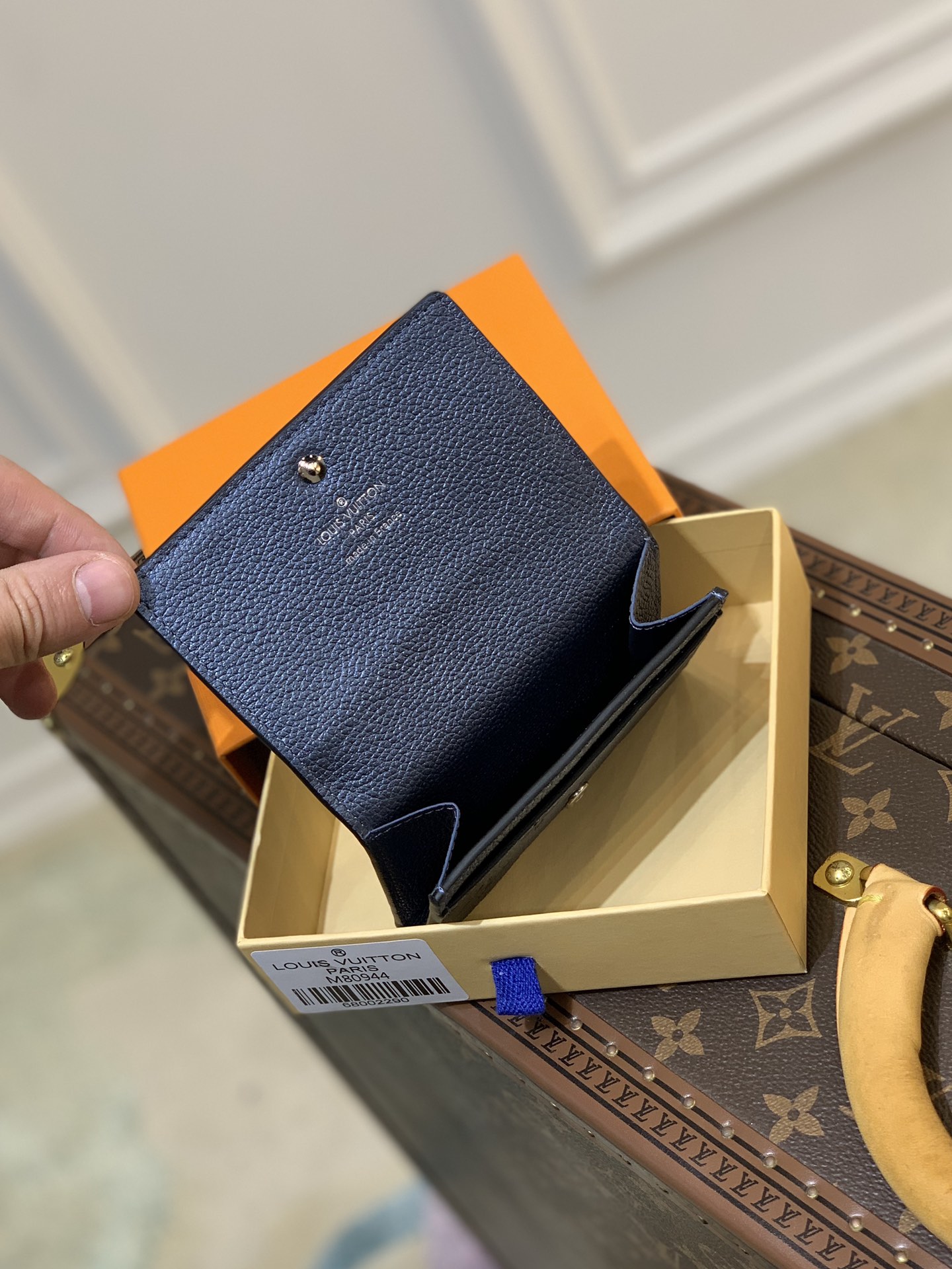 ArtsLuxury | Luxury Boutique