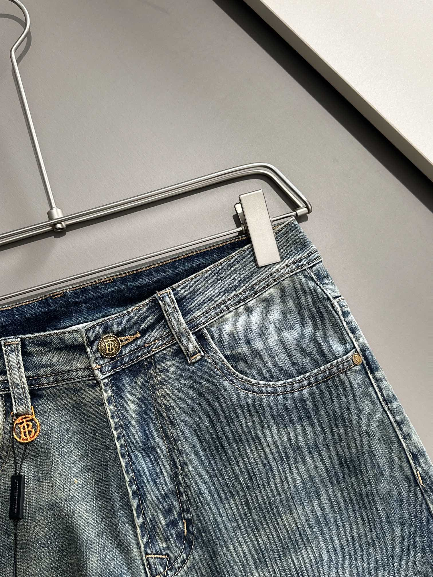 ArtsLuxury | Luxury Boutique