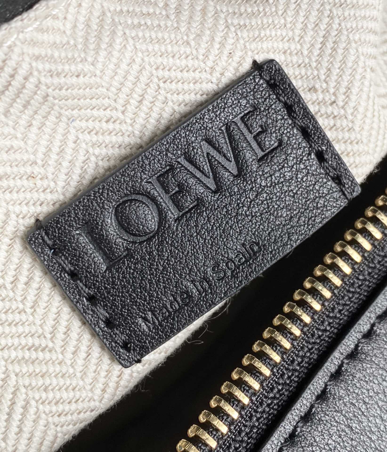 LOEWEç½—æ„�å¨�Puzzle