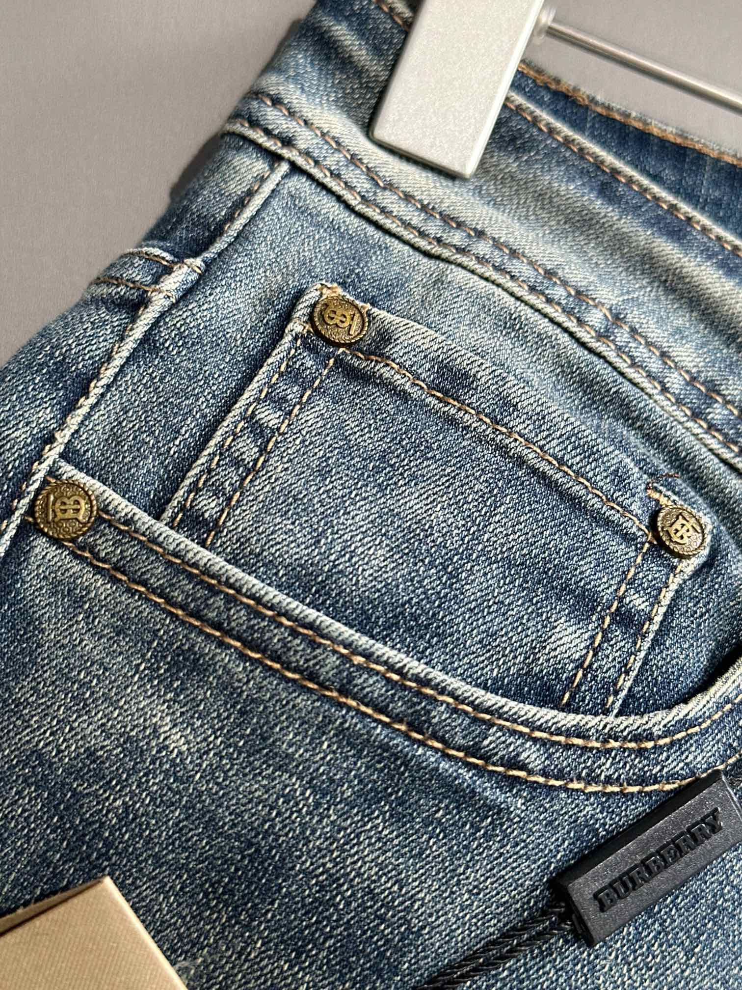 ArtsLuxury | Luxury Boutique