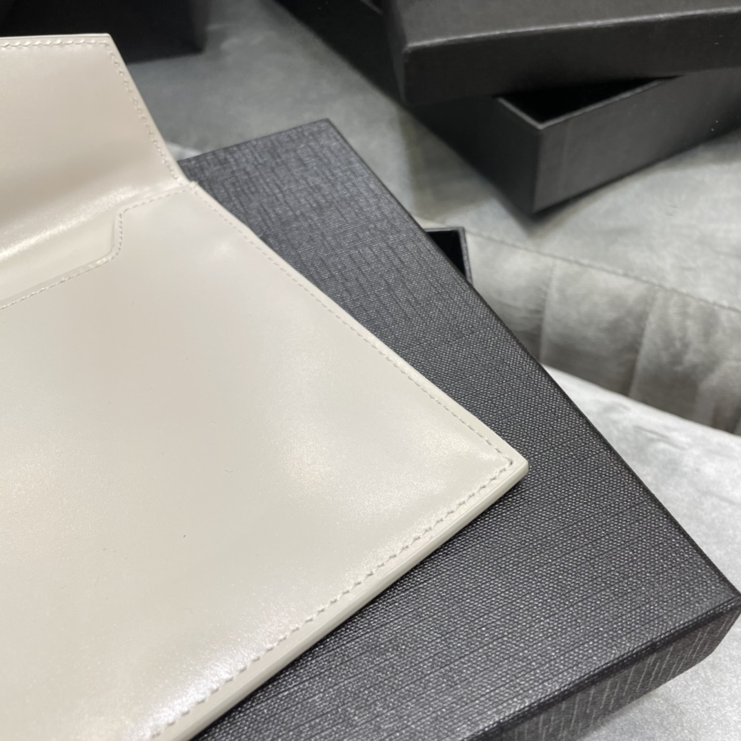 ArtsLuxury | Luxury Boutique