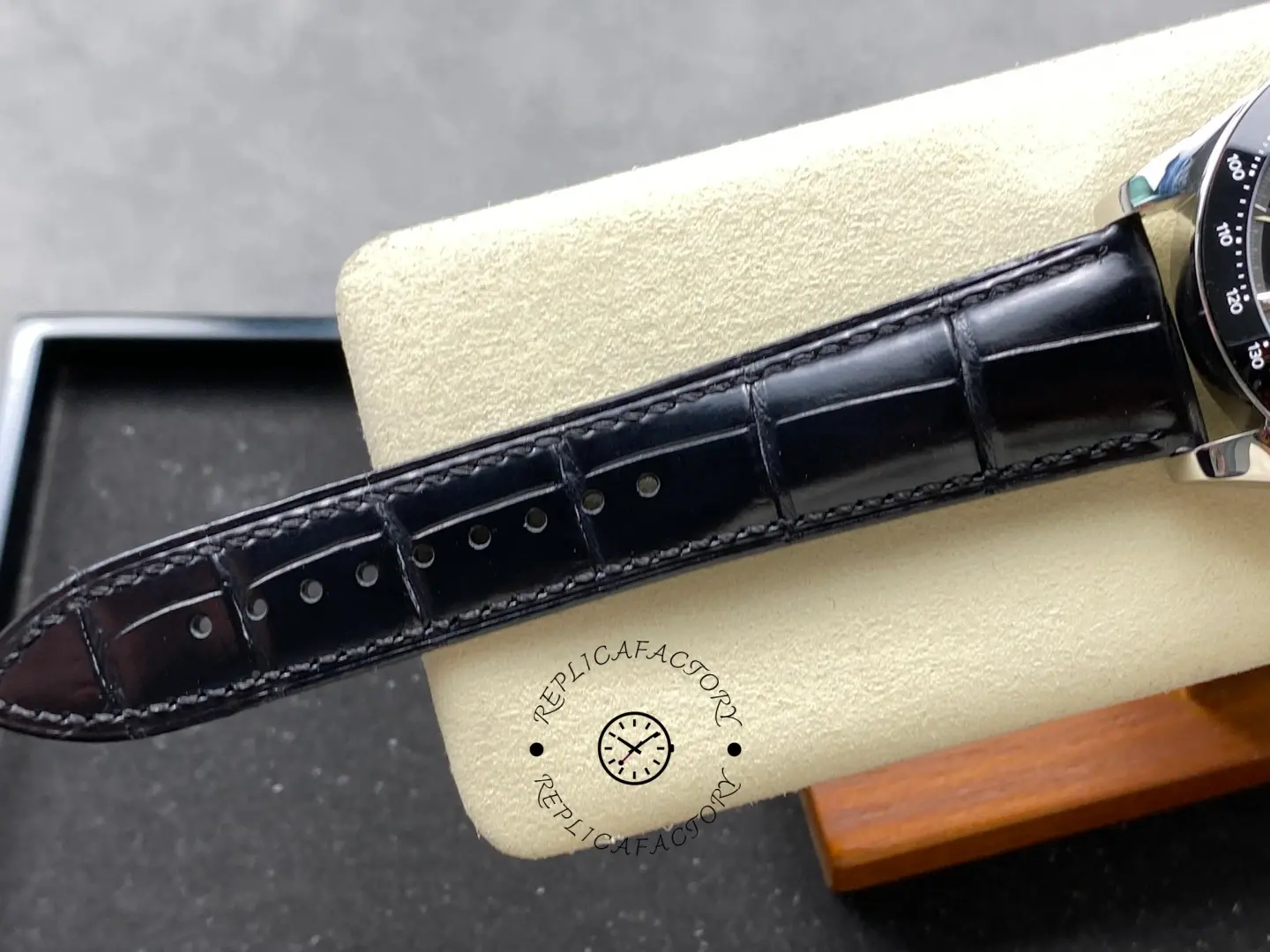 ArtsLuxury | Luxury Boutique