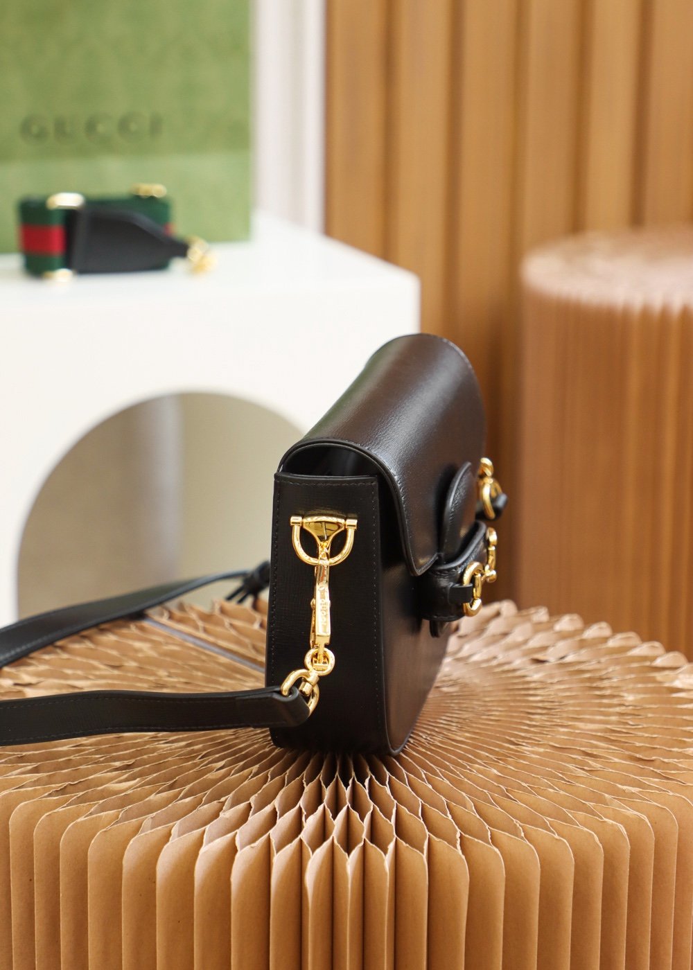 ArtsLuxury | Luxury Boutique