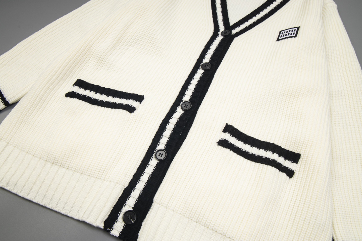 ArtsLuxury | Luxury Boutique