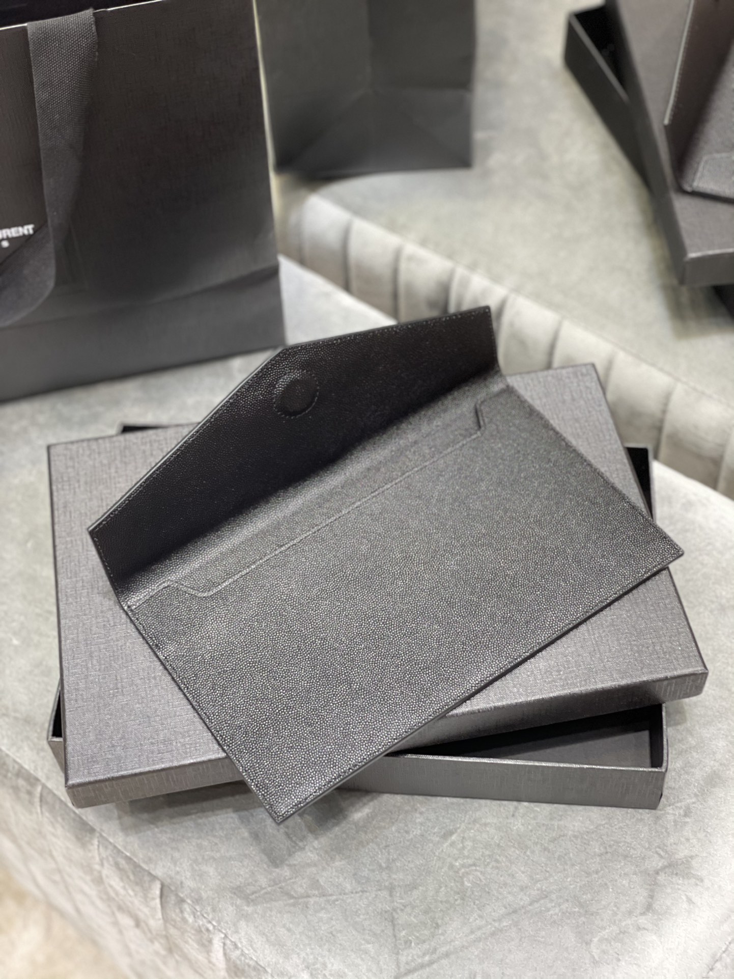 ArtsLuxury | Luxury Boutique