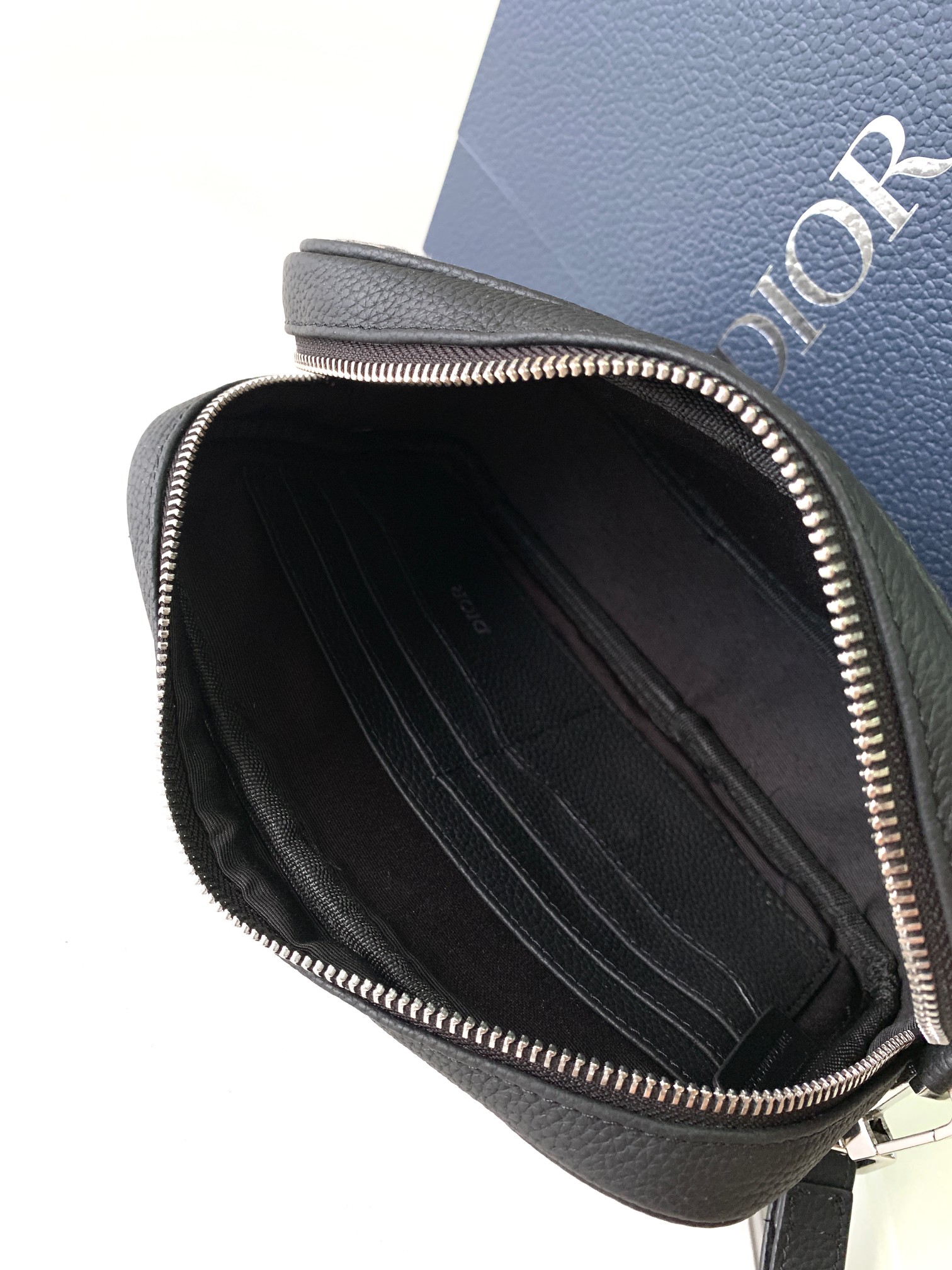 ArtsLuxury | Luxury Boutique