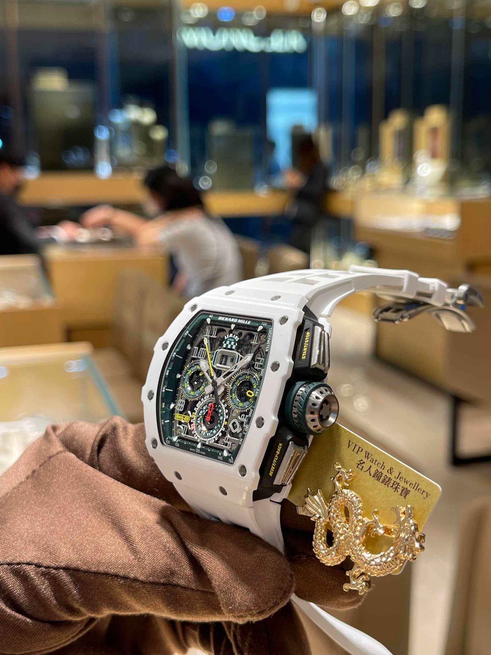 ArtsLuxury | Luxury Boutique