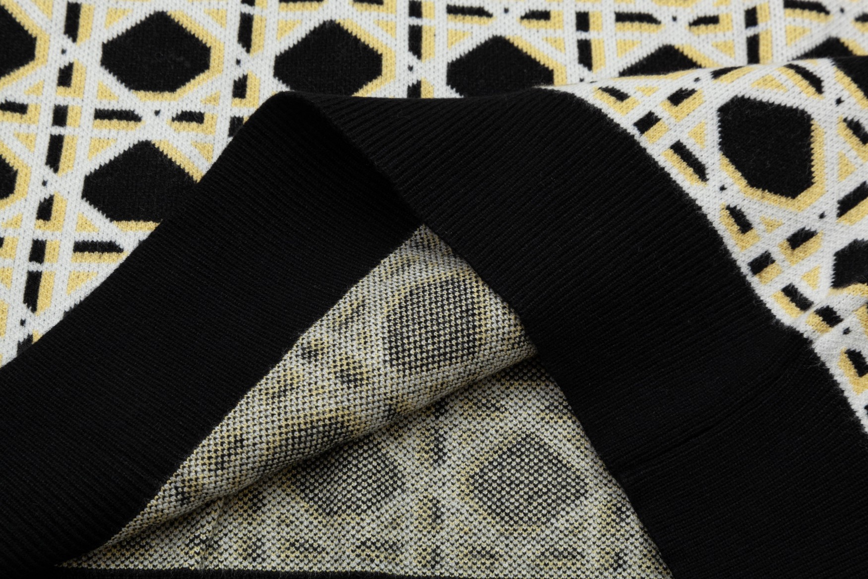 ArtsLuxury | Luxury Boutique