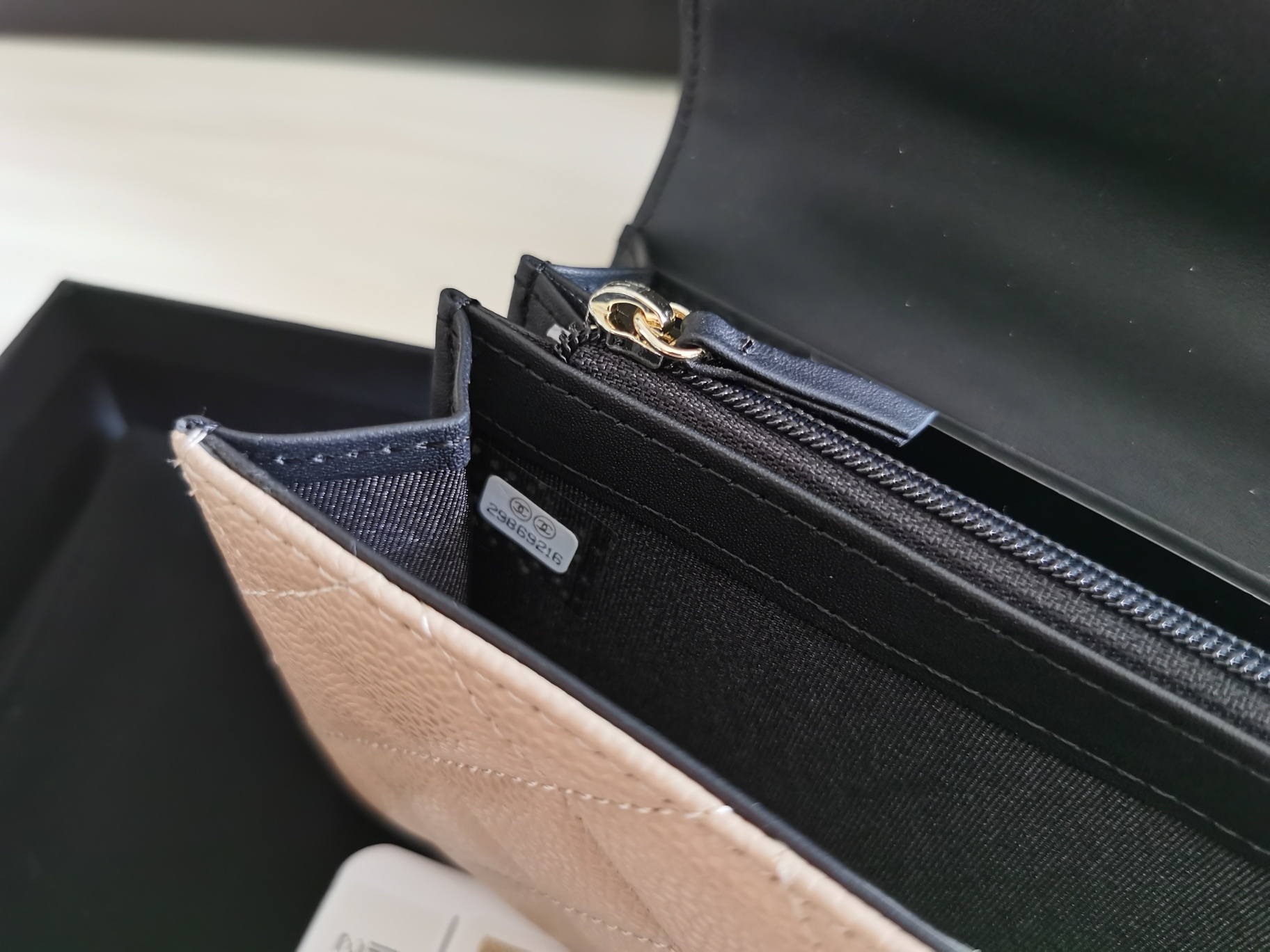 ArtsLuxury | Luxury Boutique