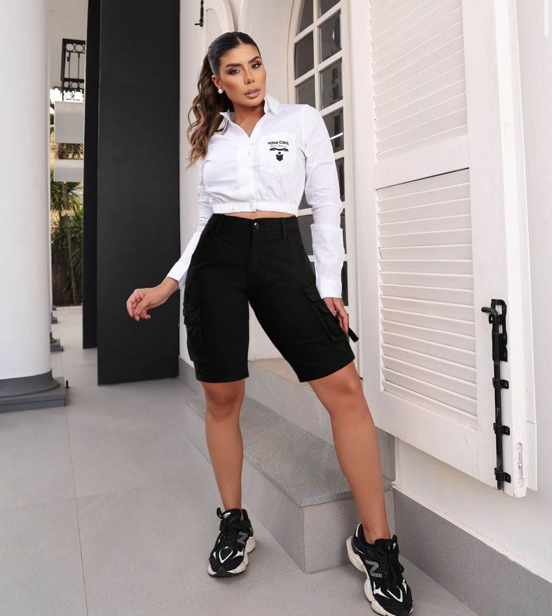 @flamingo’s show of Flap Pocket Design Bermuda Cargo Shorts