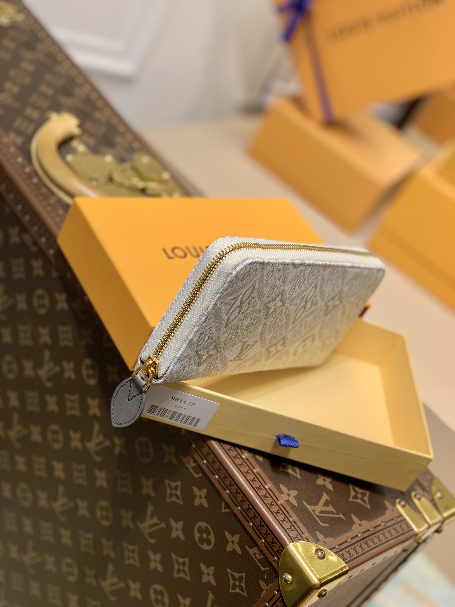 ArtsLuxury | Luxury Boutique