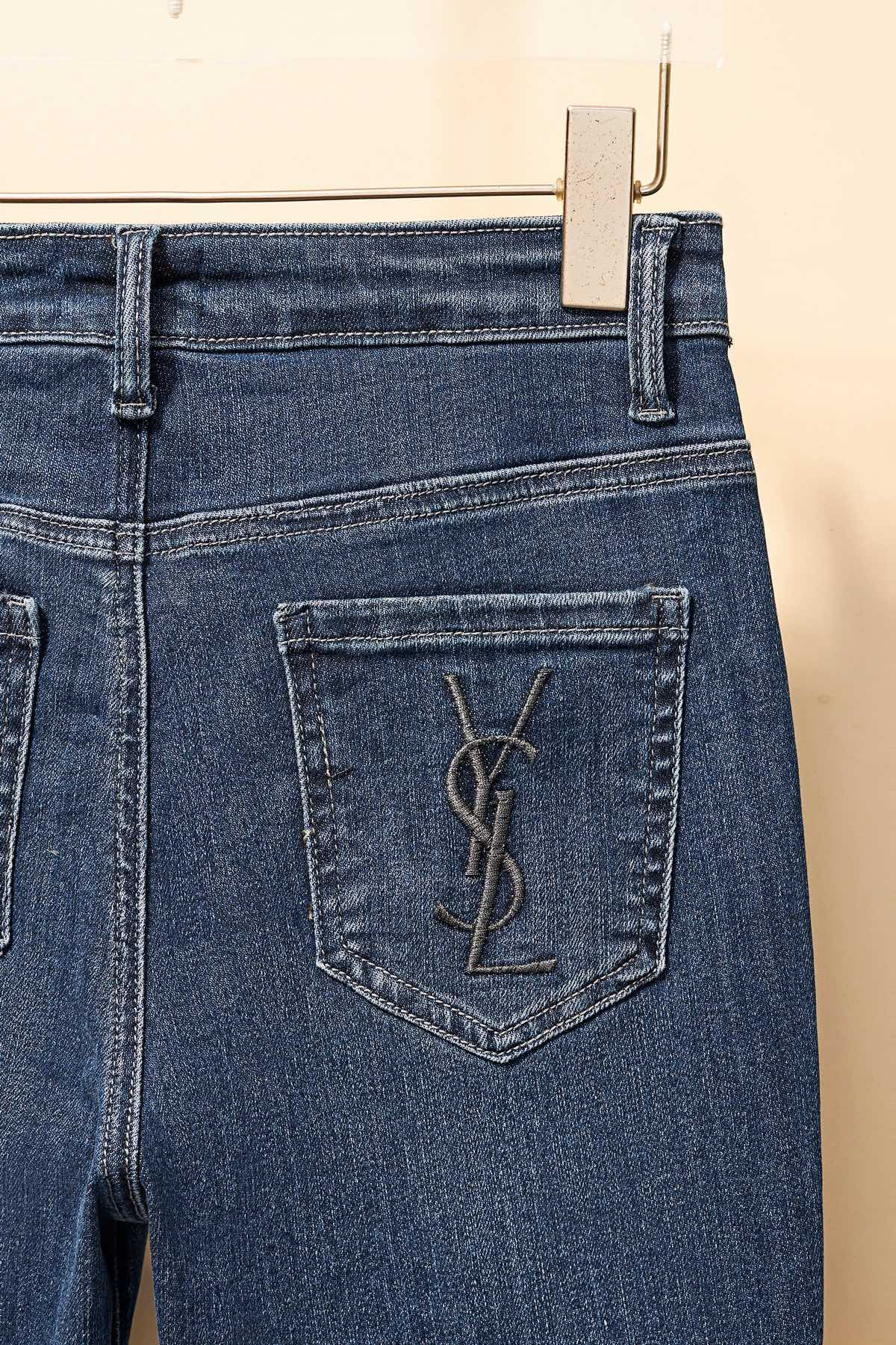 ArtsLuxury | Luxury Boutique