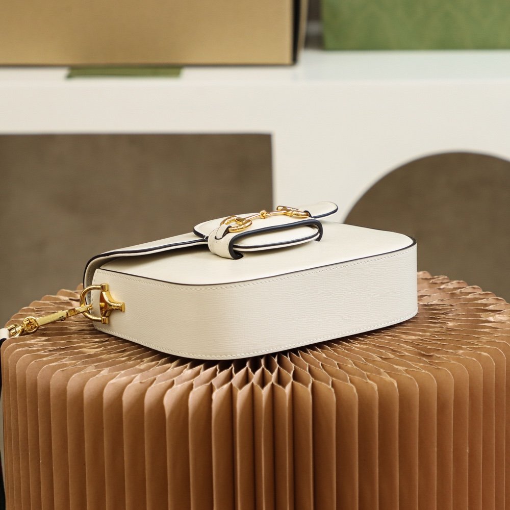 ArtsLuxury | Luxury Boutique