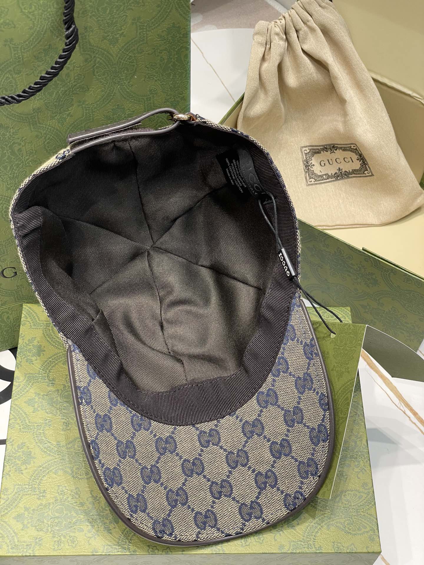 ArtsLuxury | Luxury Boutique