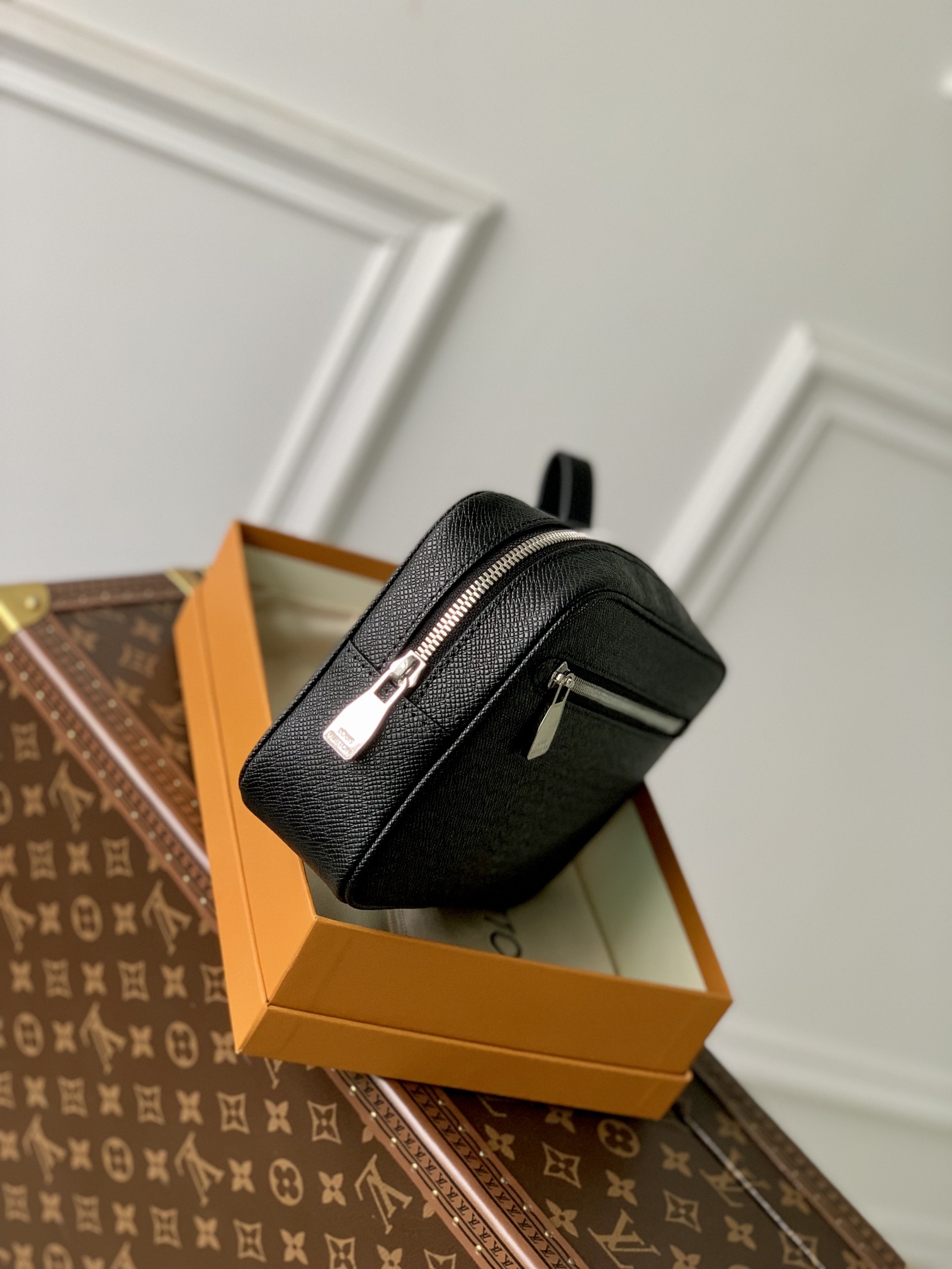 ArtsLuxury | Luxury Boutique