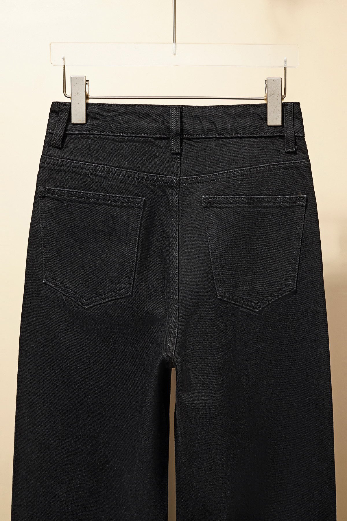 ArtsLuxury | Luxury Boutique