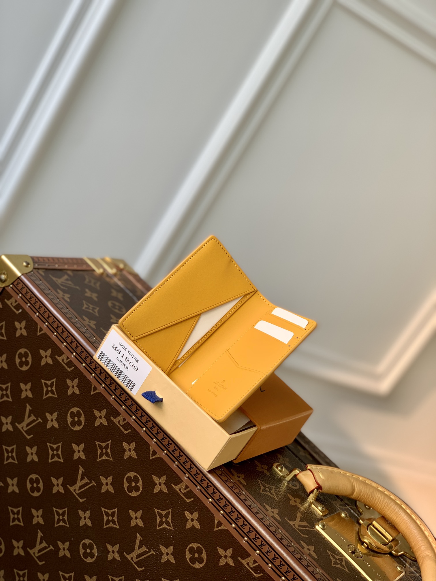 ArtsLuxury | Luxury Boutique