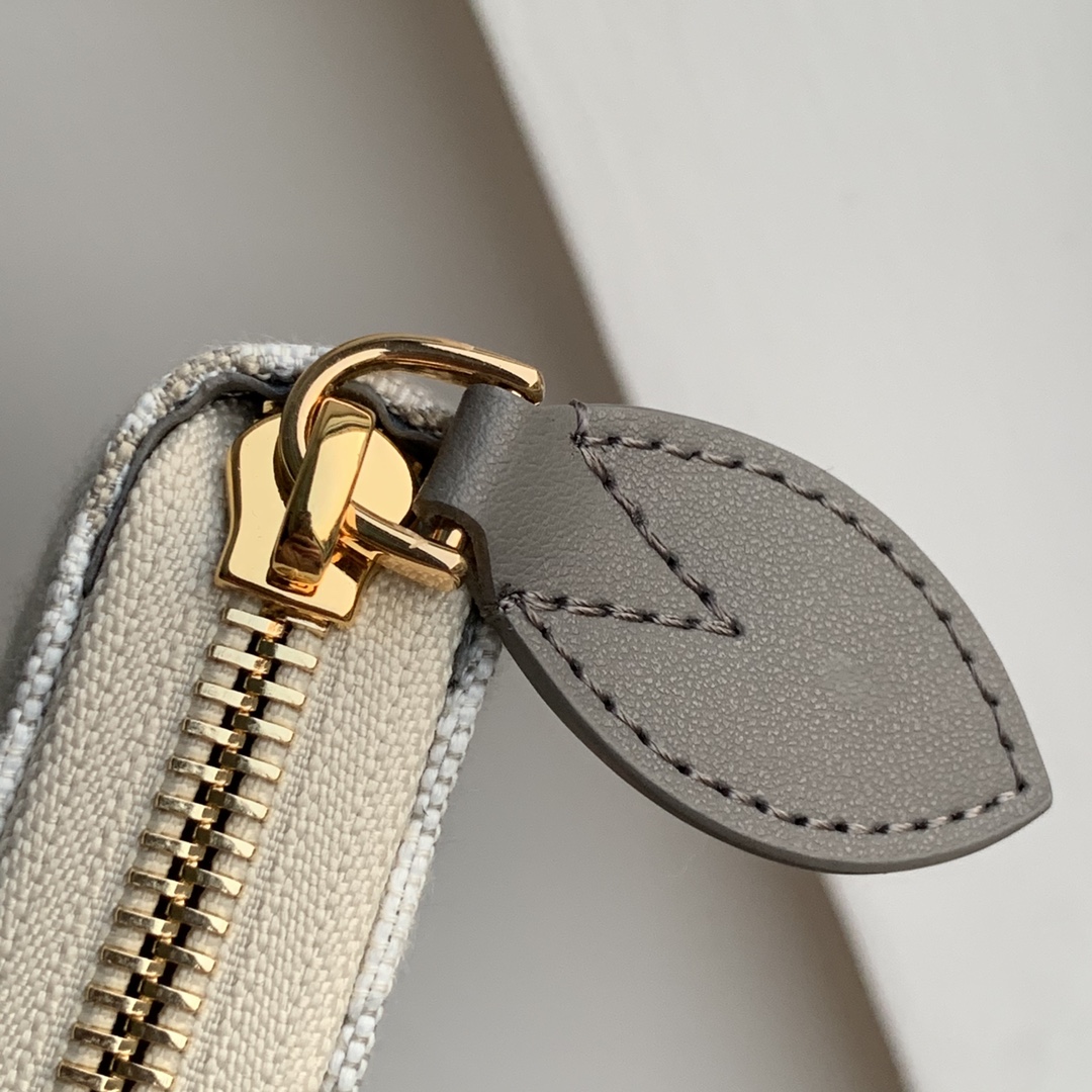 ArtsLuxury | Luxury Boutique