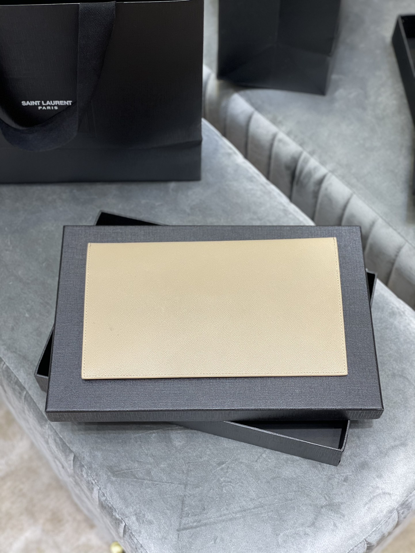 ArtsLuxury | Luxury Boutique